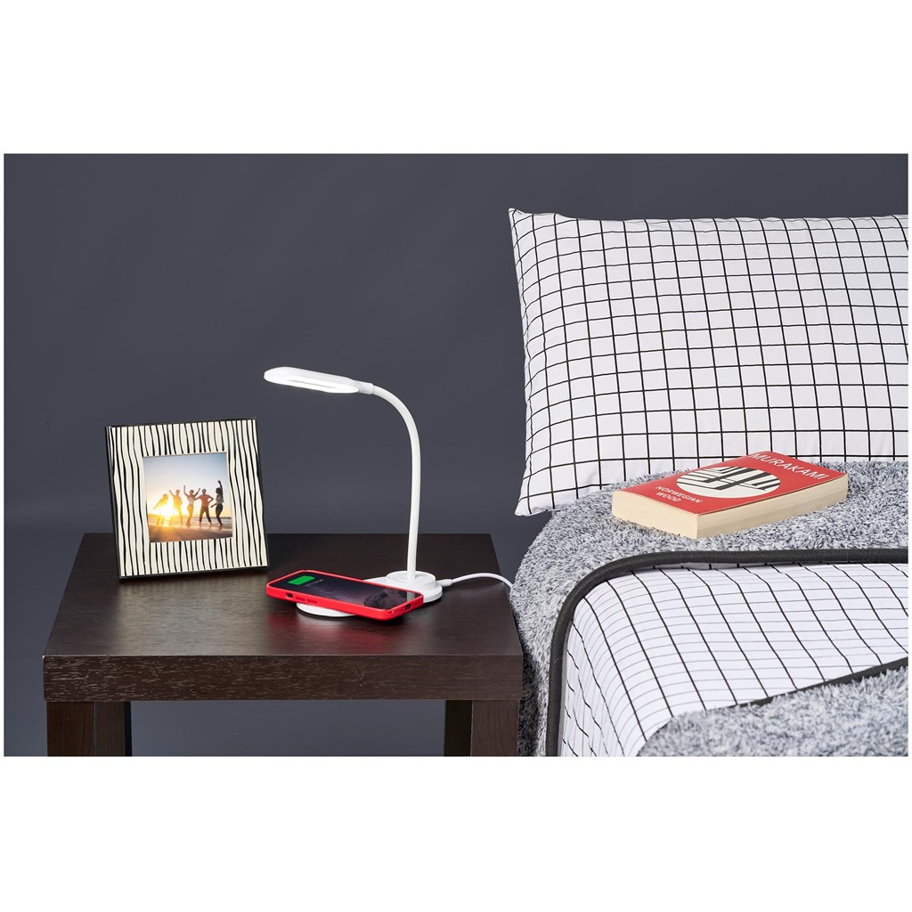 Swiss Cougar Doha Wireless Charger & Desk Lamp - Image 10